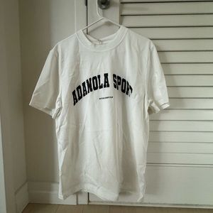 oversized white tshirt